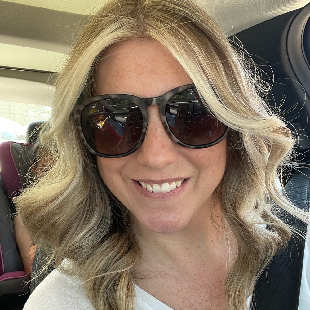 Meet your Posher, Andria